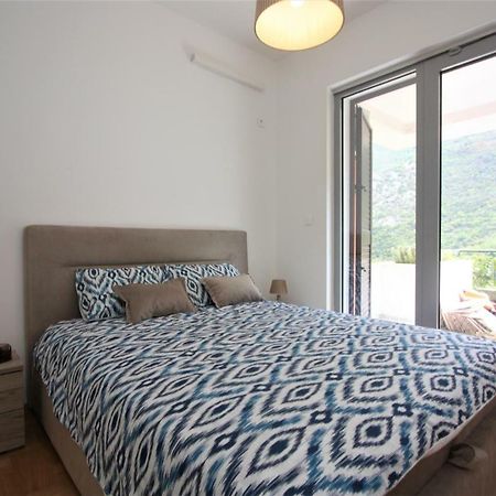 Luxury 1 Bedroom Apartment With Cozy Garden D2-2 In Morinj كوتور المظهر الخارجي الصورة